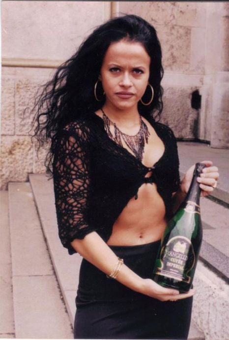 Asa arata Anda inainte de a deveni celebra