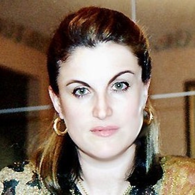 Sotia artistului a fost fotomodel