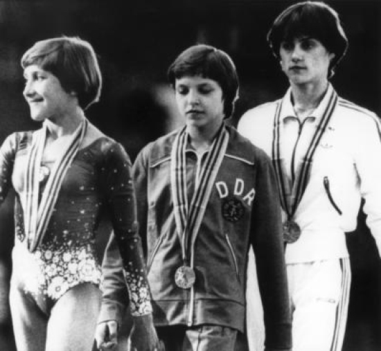 Maxi Gnauck (centru) si Nadia Comaneci