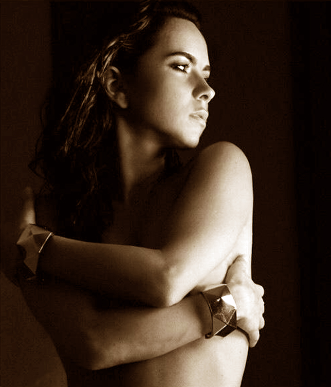 Frumoasa artista a lansat hit dupa hit