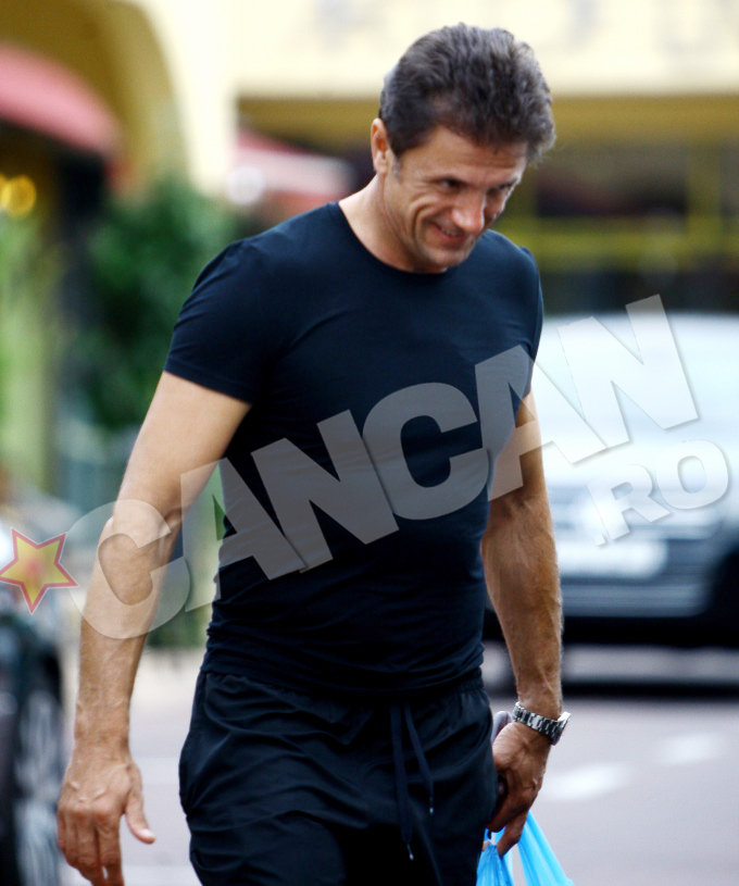 In cele din urma, Luminita reuseste sa il faca sa rada