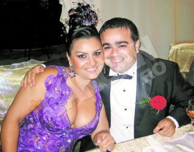 Adi Minune si sotia lui