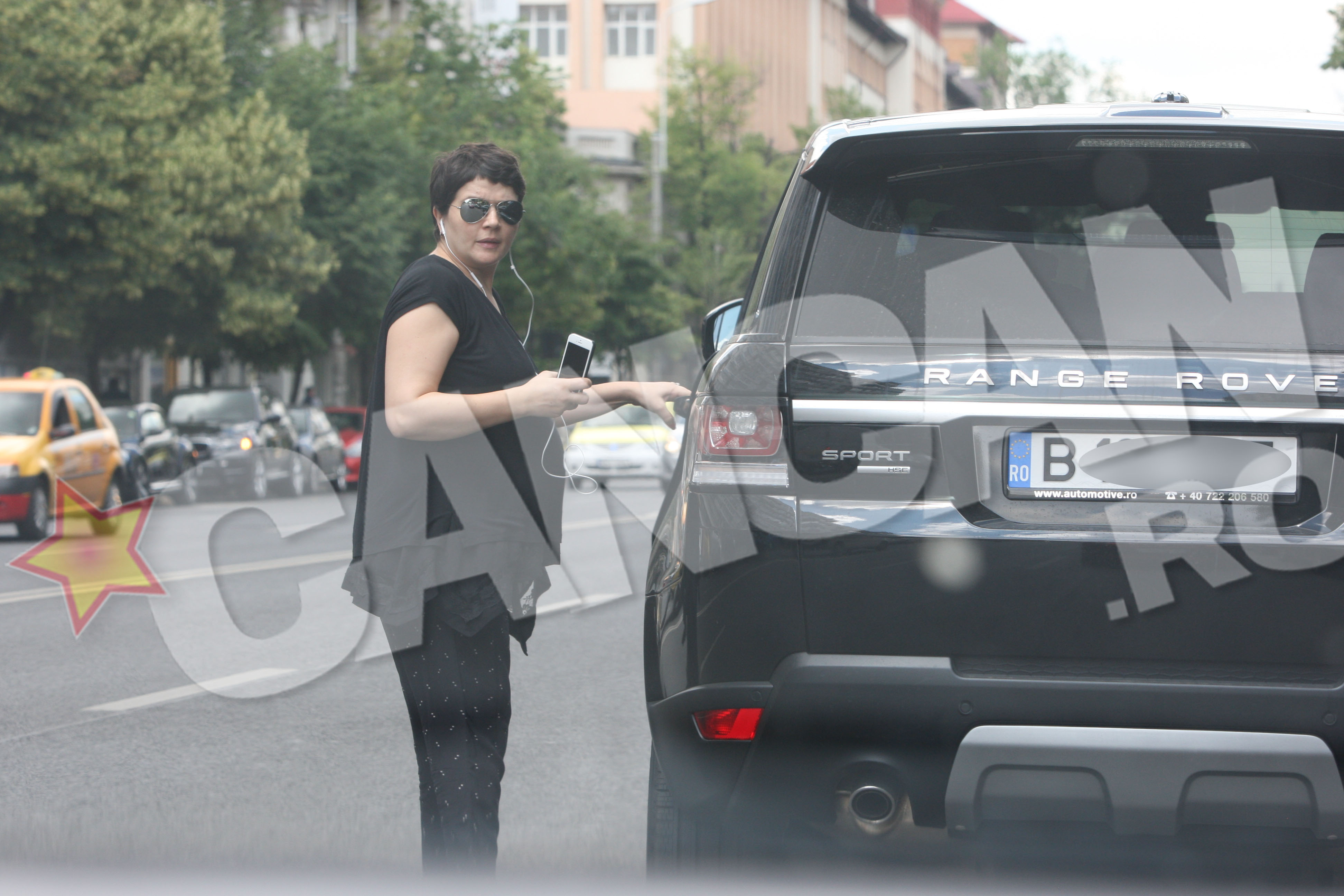 Maria Apostol, cu putin timp inainte de a naste