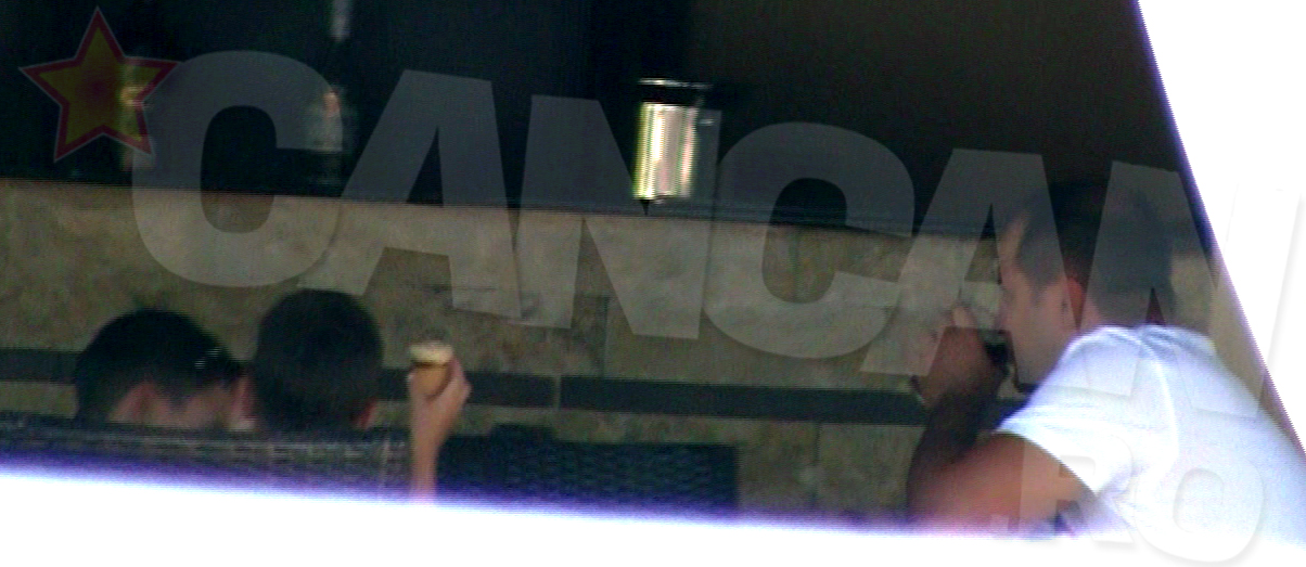 Mai apoi, realizatorul TV si-a dus copiii la masa