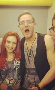 Tot timpul veseli si plini de viata