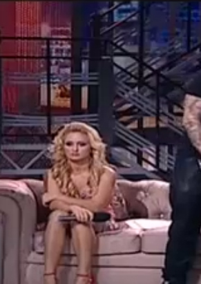 Ea este amanta lui Guta