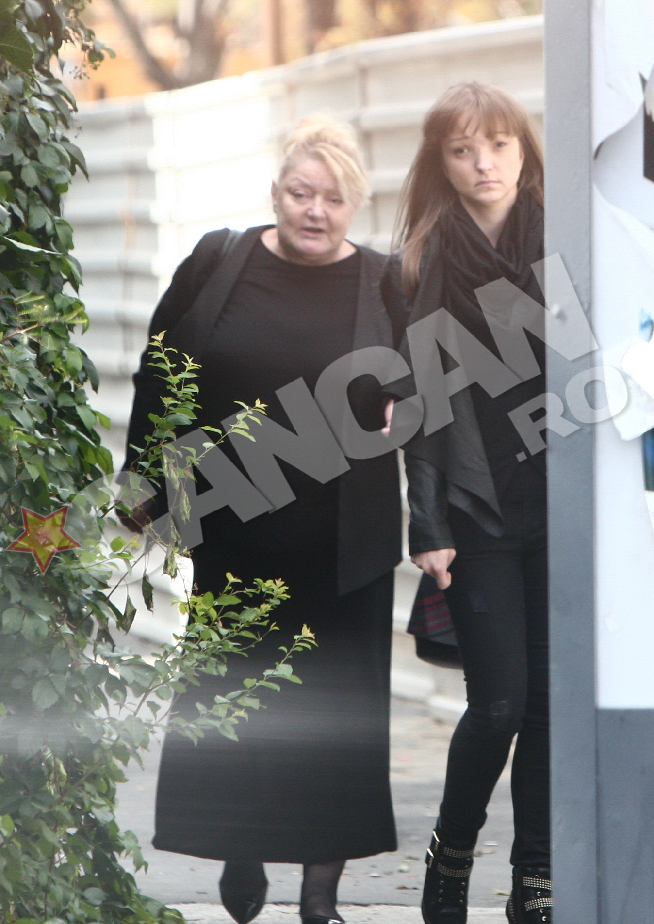 Lidia si mama ei au fost la notar