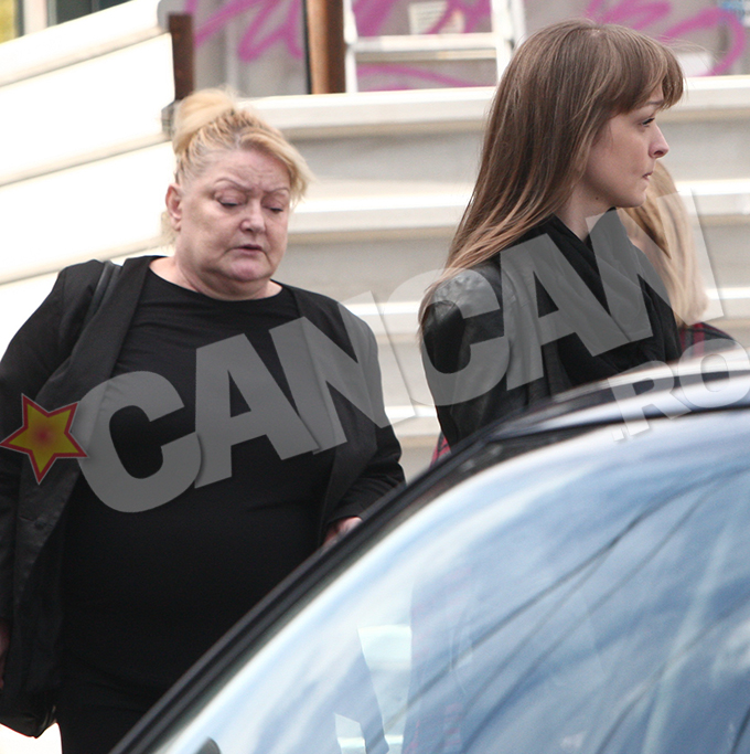 Vaduva lui Vadim Tudor pare sa nu fi dormit de cateva zile