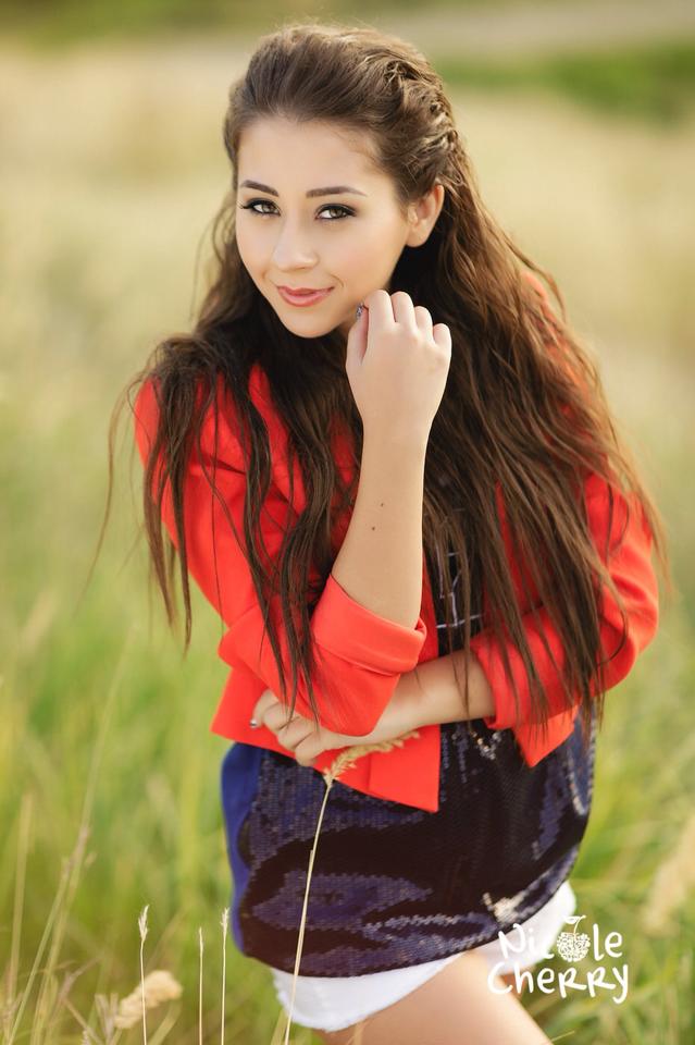 Nicole Cherry este cea mai promitatoarea vedeta de la noi, dupa cum spune Florin Grozea