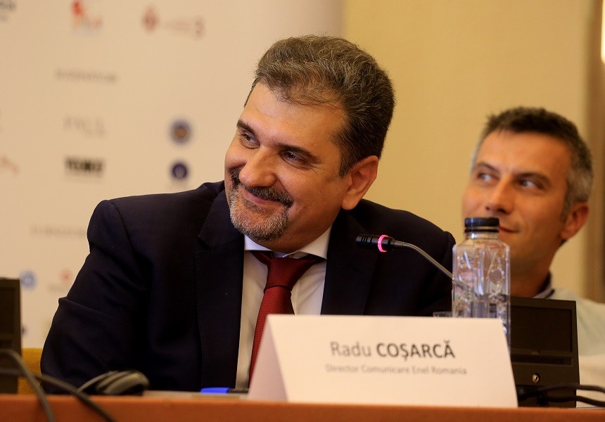 Radu Cosarca si-a lasat barba