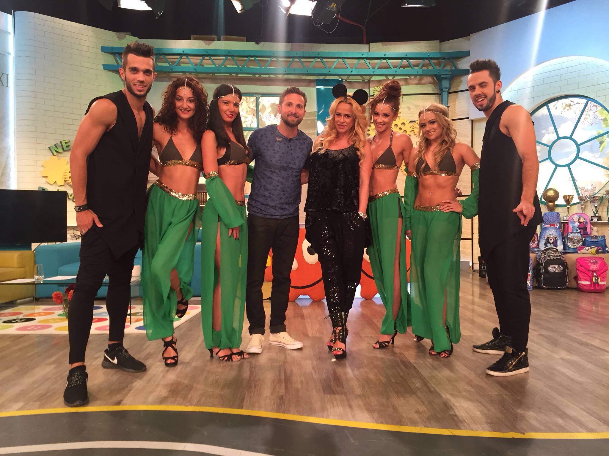 Anda Adam nu renunta la tocurile de 15 centimetri