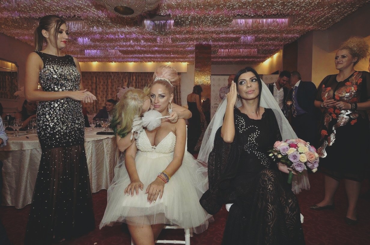 Sanziana Buruiana si Andreea Tonciu