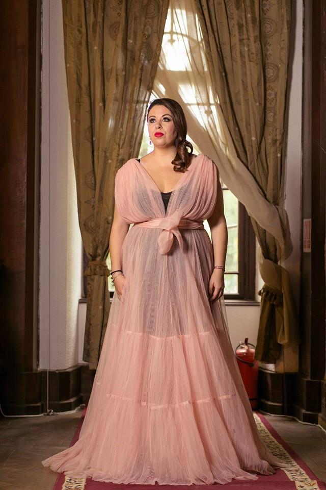 Oana Roman a avut o adolescenta marcata de schimbarile politice din Romania de dupa Revolutie