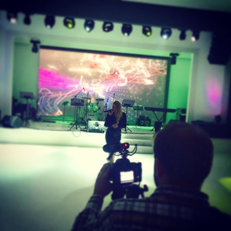 Roxana a fost sustinuta pe plan profesional de Radu Groza