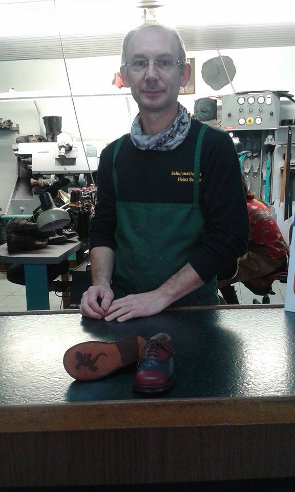 Barbatul seamana izbitor cu Mihai Albu