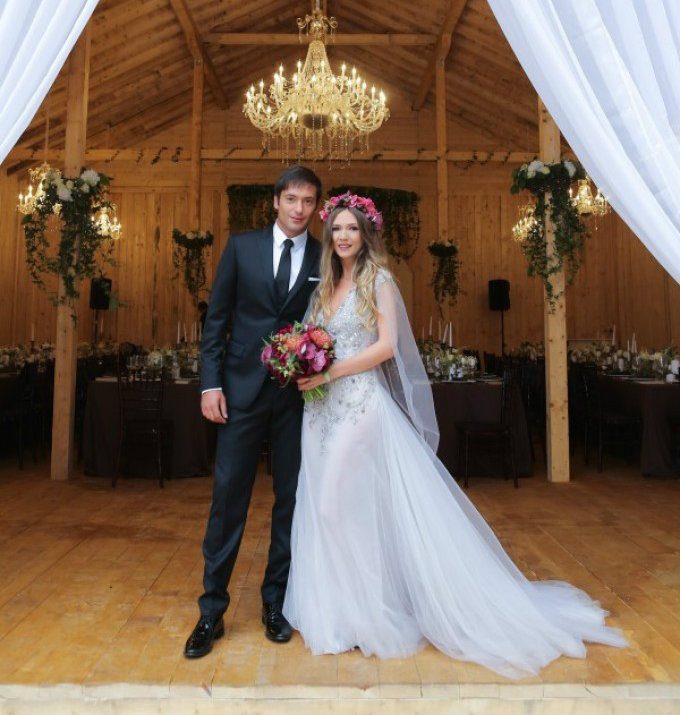 Adela Popescu s-a casatorit cu Radu Valcan!