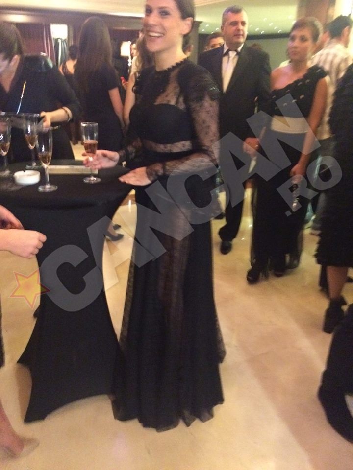 Tili Niculae a fost numai zambet la petrecerea mondena