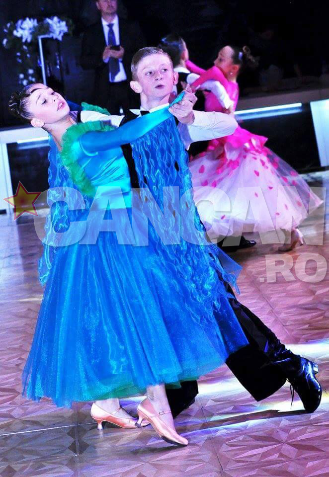 Stefan iubea de mic dansul