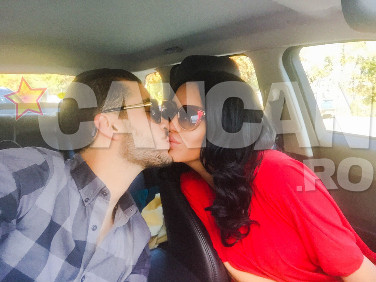 Cei doi pareau foarte fericiti