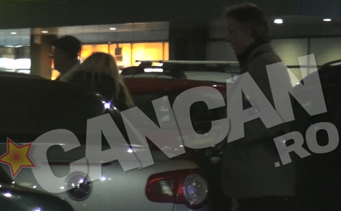 Ii deschide usa fostei sotii