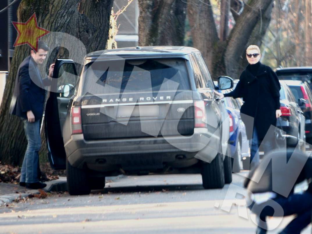 Cristina si sotul ei, in zona Primaverii