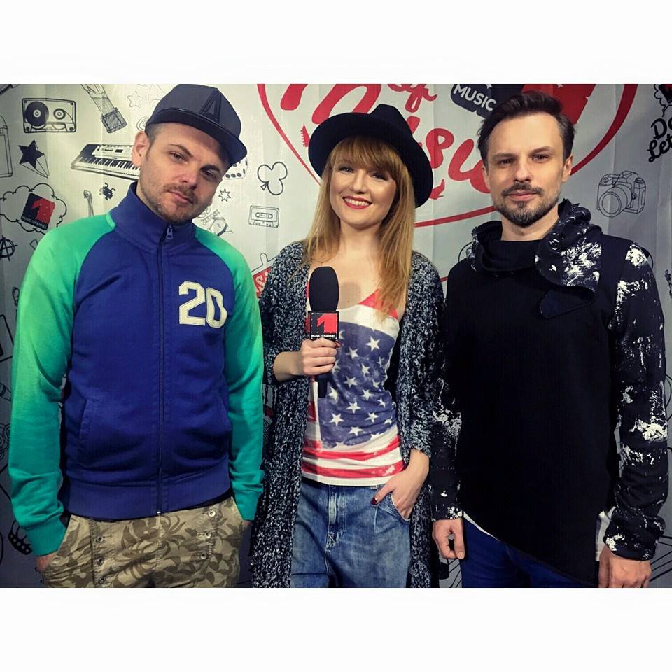 Alexandra Ungureanu colaboreaza cu trupa Crush