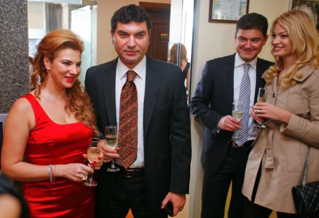 Familiile Boureanu si Borcea erau foarte unite, insa amantlacul dintre Cristi si Valentina a naruit tot