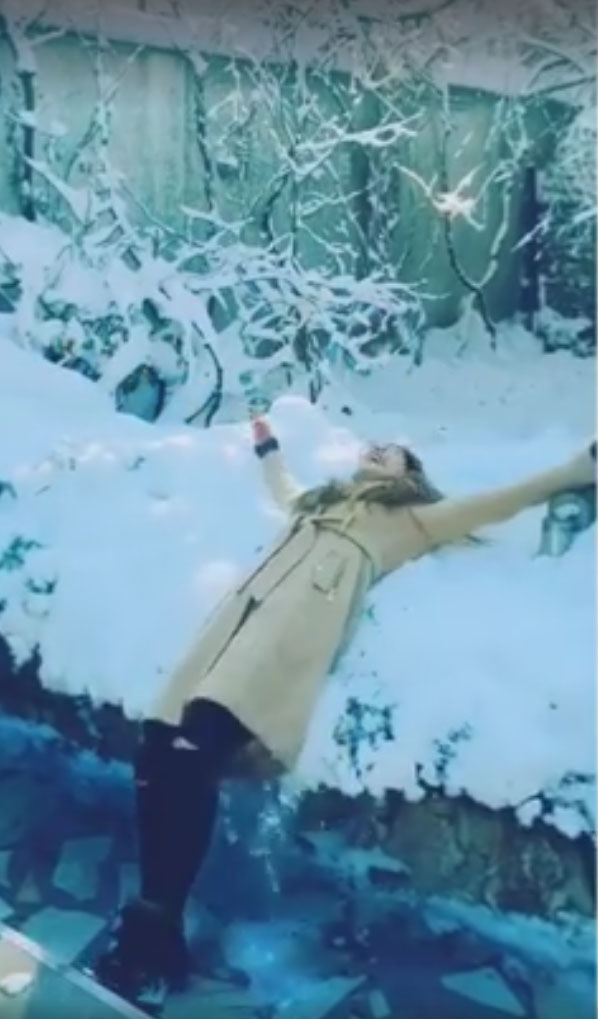 Prezentatoarea TV nu uita sa fie copil