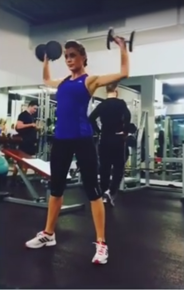 Pe langa dieta, satena nu uita de sport