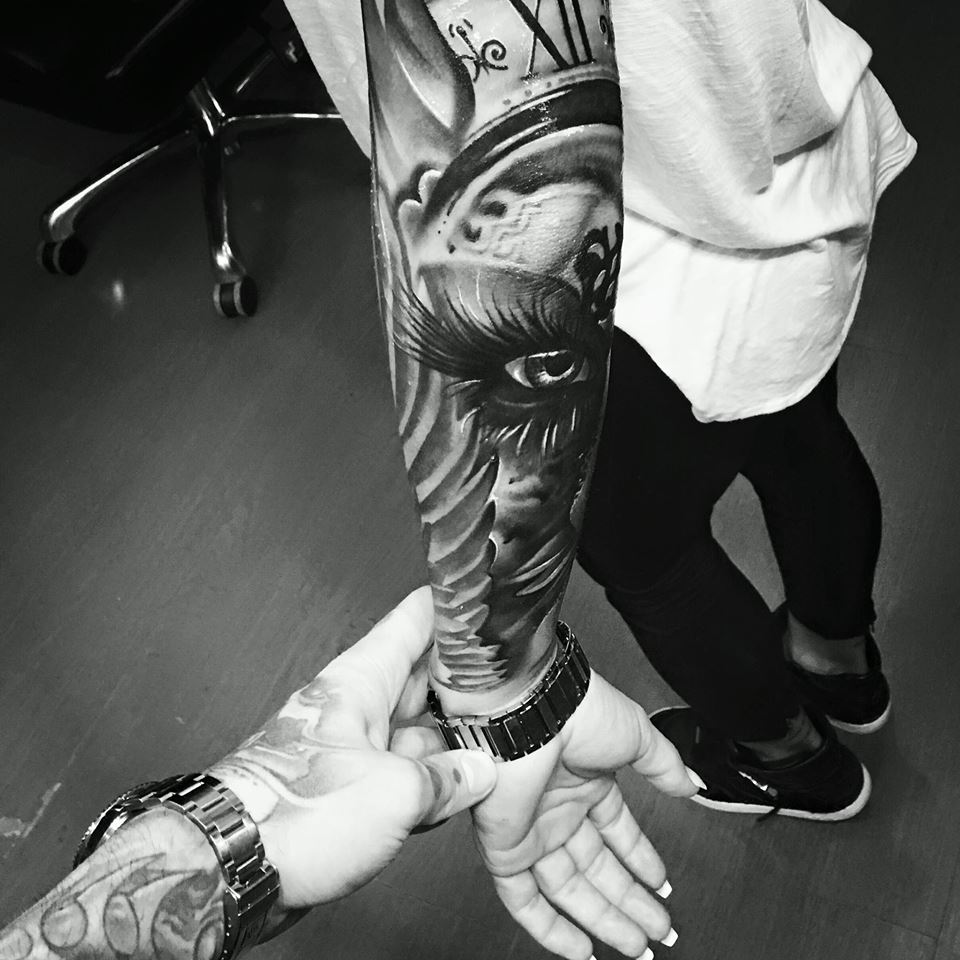 Roxana Vancea si-a refacut recent tatuajul