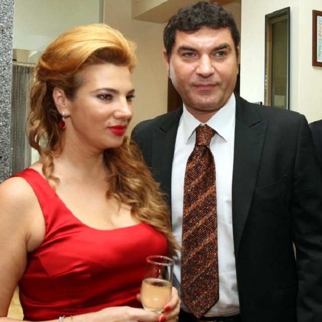 Mihaela si Cristi, nasi de cununie pentru Mihai si Iulia Albu