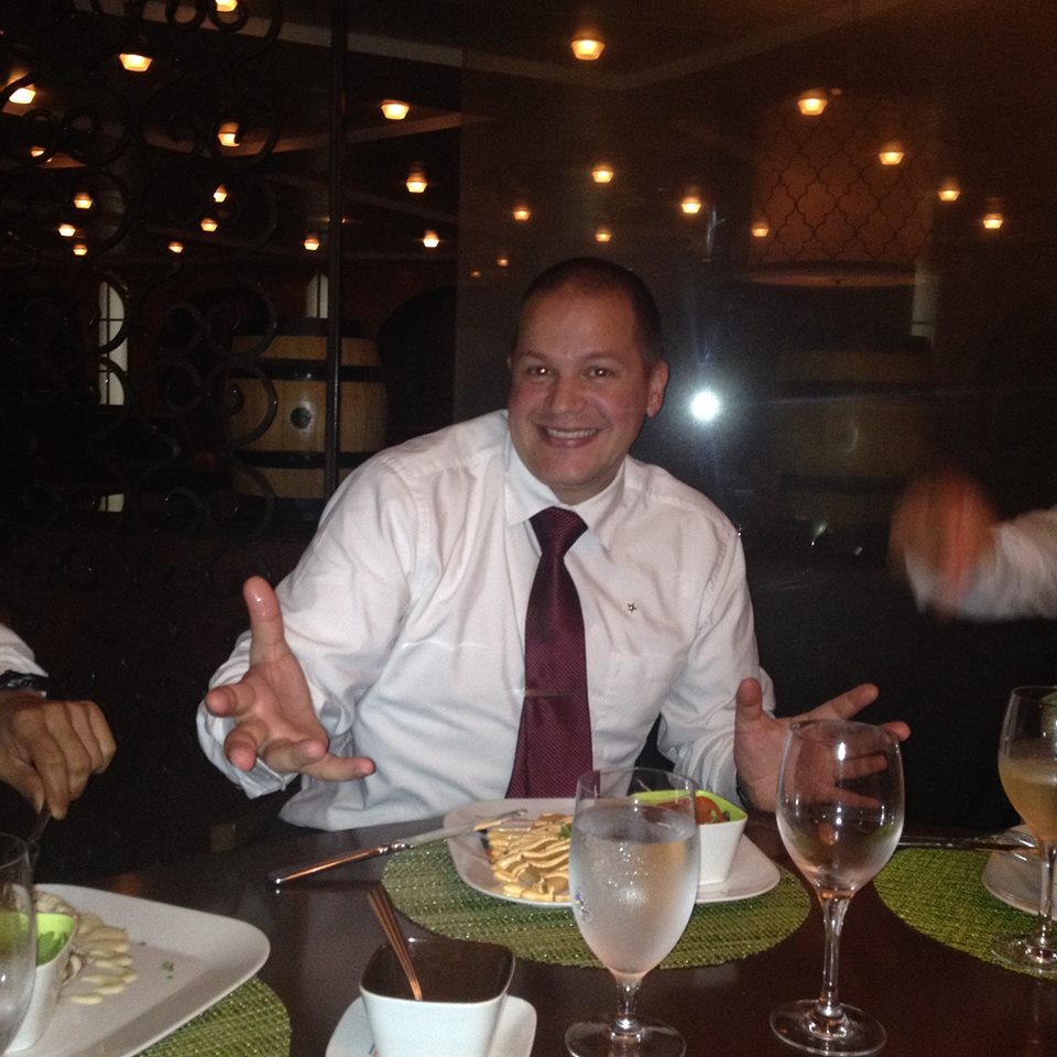 Barbatul duce o viata buna in America. Acesta isi permite toate lucrurile pe care le vrea