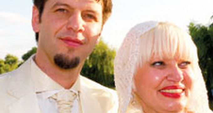 Israela si sotul sau sunt impreuna de noua ani