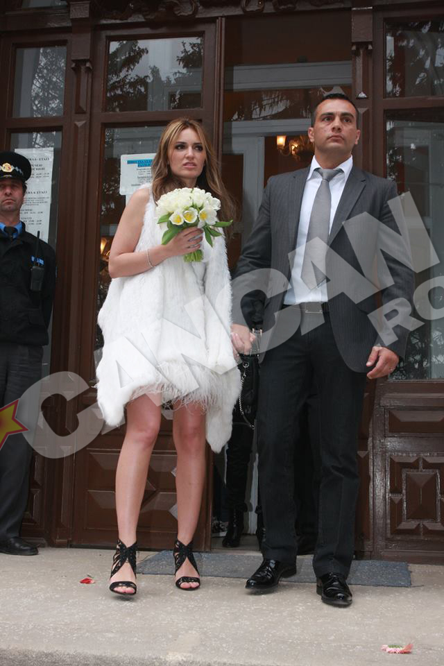 Înainte de a se cupla cu Alin, Maria a fost măritată cu Frank Colin, de care a divorţat anul trecut