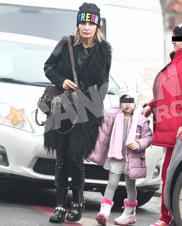 Daniela este o artista care a apelat la interventii chirurgicale