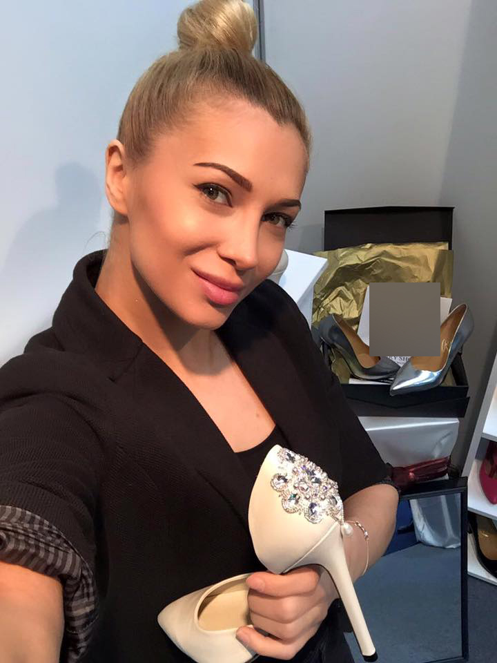 Lora este o artista apreciata in Romania