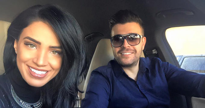 Adelina Pestriţu a răms pieton, iar timp de patu luni va sta pe scaunul din dreapta. Speak, iubitul ei, va trebui să facă şi el pe şoferul din când în când