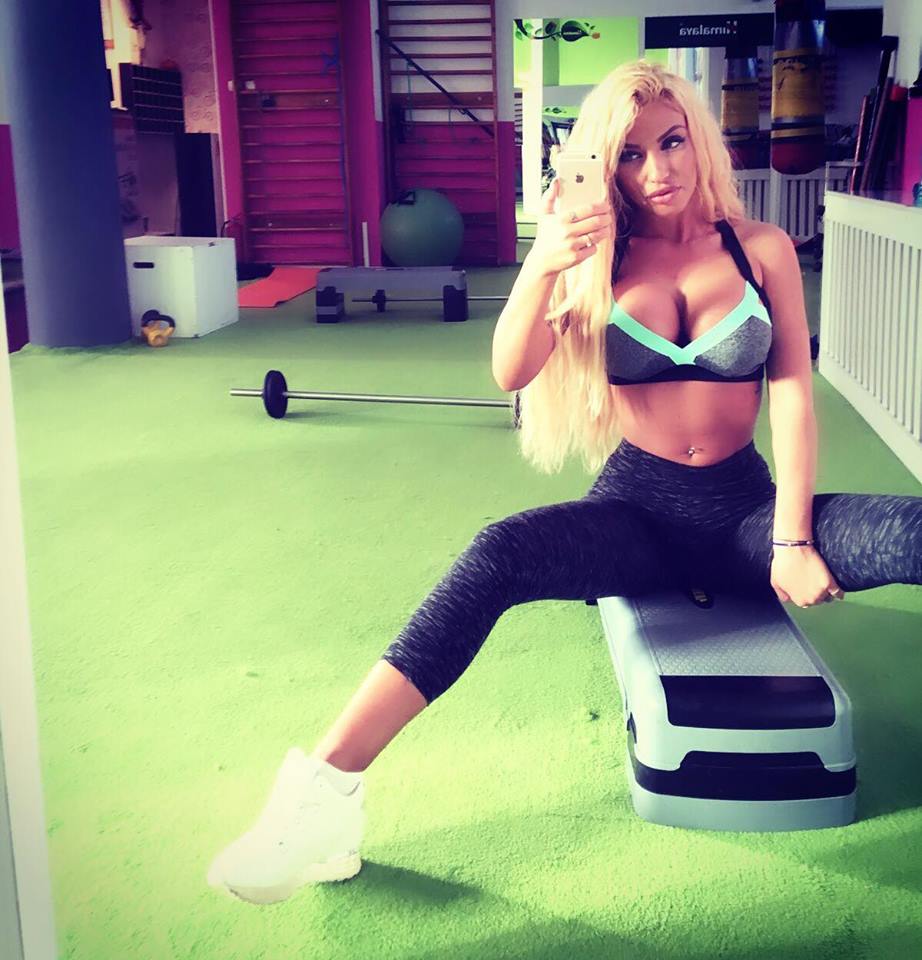 Loredana Chivu se mândreşte cu un corp bine tonifiat, pe care îl lucrează şi în sala de sport.