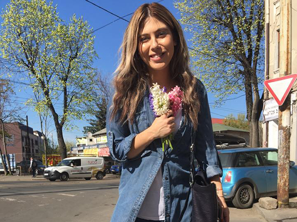 Sore a acumulat foarte multă oboseală de când a devenit mămică, dar nu se plânge nici o clipă de acest lucru.