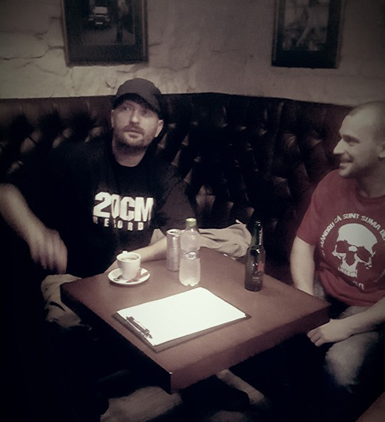 Cheloo a băut cafea şi apă (foto:facebook)