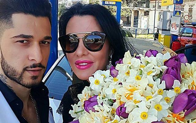 Felicia şi soţul ei au devenit soţ şi soţie în urmă cu câteva săptămâni