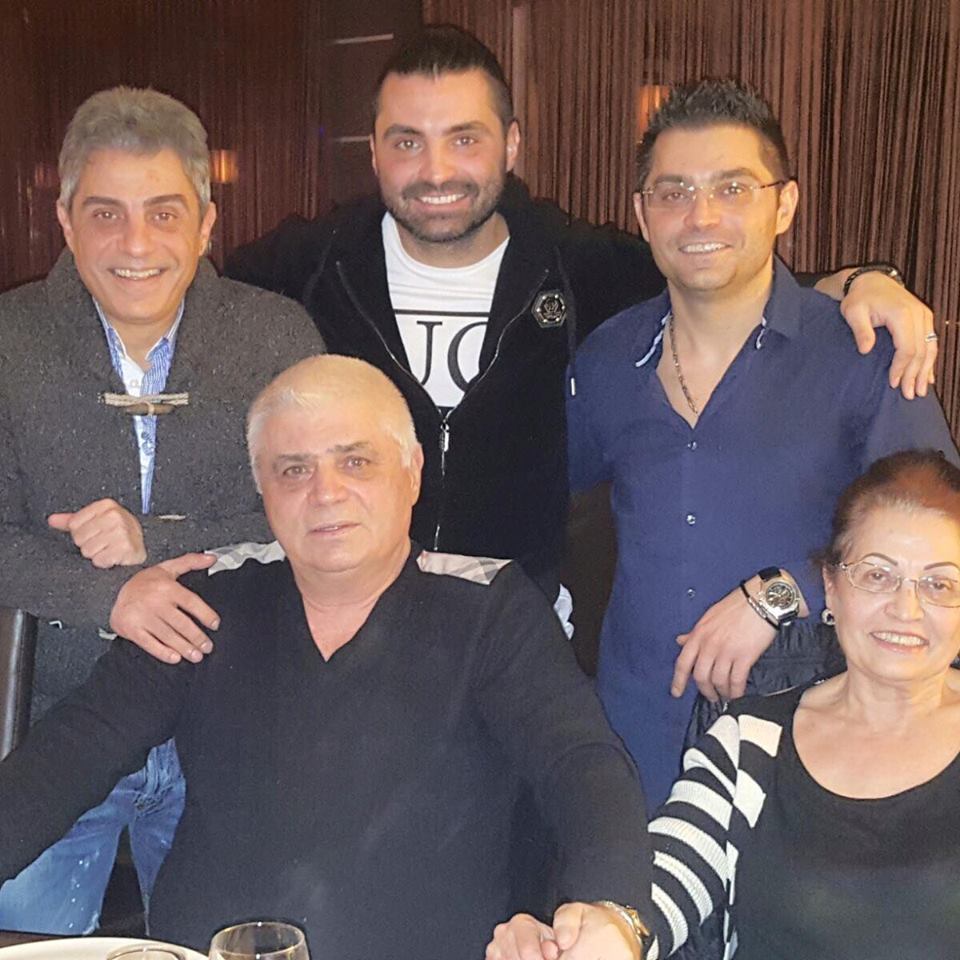 Momentele cand erau împreună: Pepe, Miguel, alături de tatăl lor, Ion Talent, şi mama fraţilor Pascu