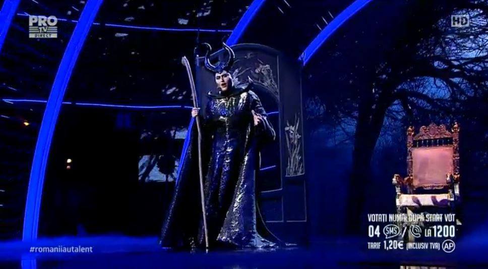 A avut curajul să participe la Românii au Talent cu un moment de musical. 