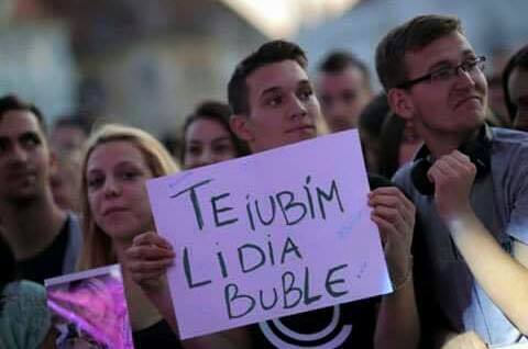 Lidia Buble mulţumeşte fanilor pentru susţinerea lor.