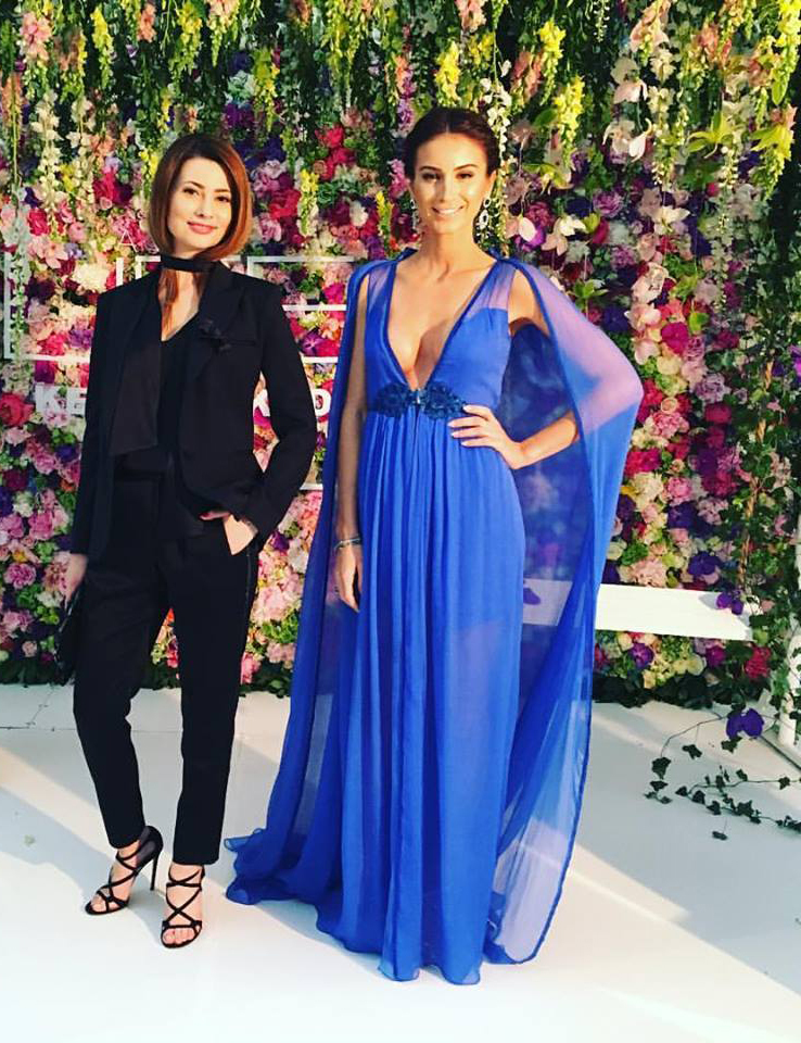 Geanina Ilieş, alături de colega ei, Mihaela Călin, la petrecerea Viva.