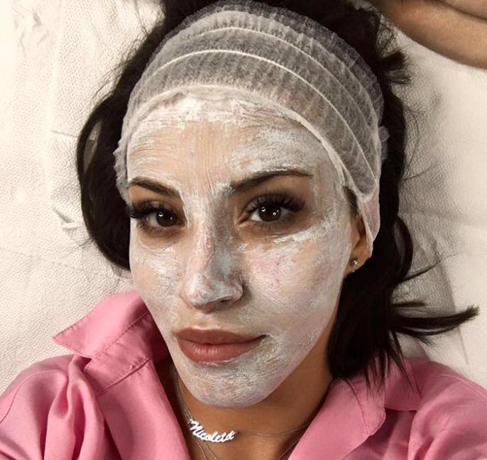 Aceasta este imaginea Nicoletei