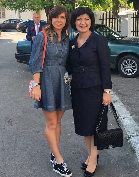 Simona Halep sărbătoreşte ziua de naştere a mamei sale.
