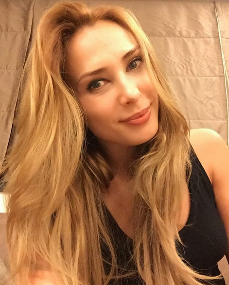 Iulia Vantur s-ar fi pozat din casa lui Salman Khan.