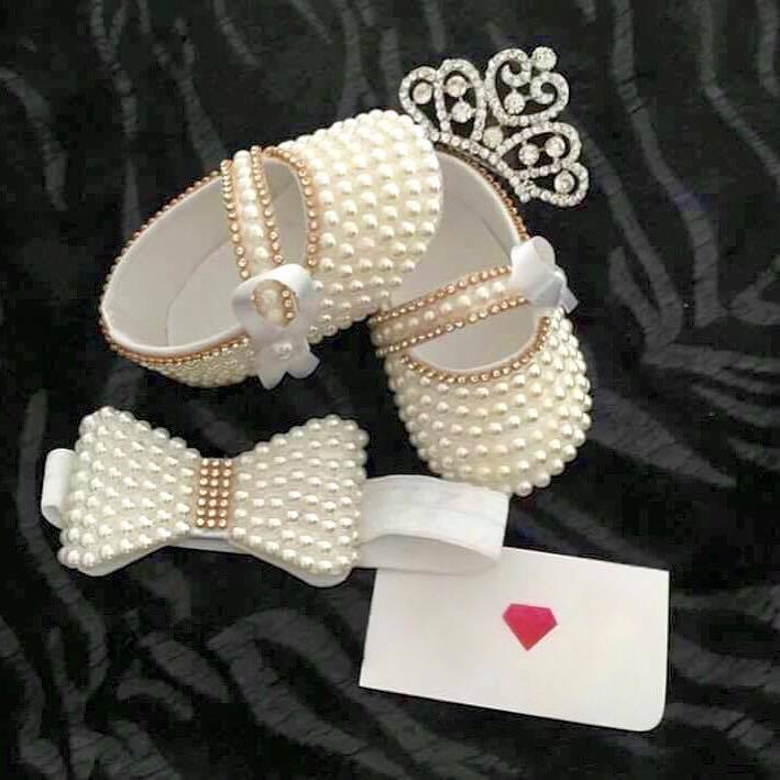 Pantofiorii fetiţei Biancăi Drăguşanu aşteaptă ca ea să se nască.