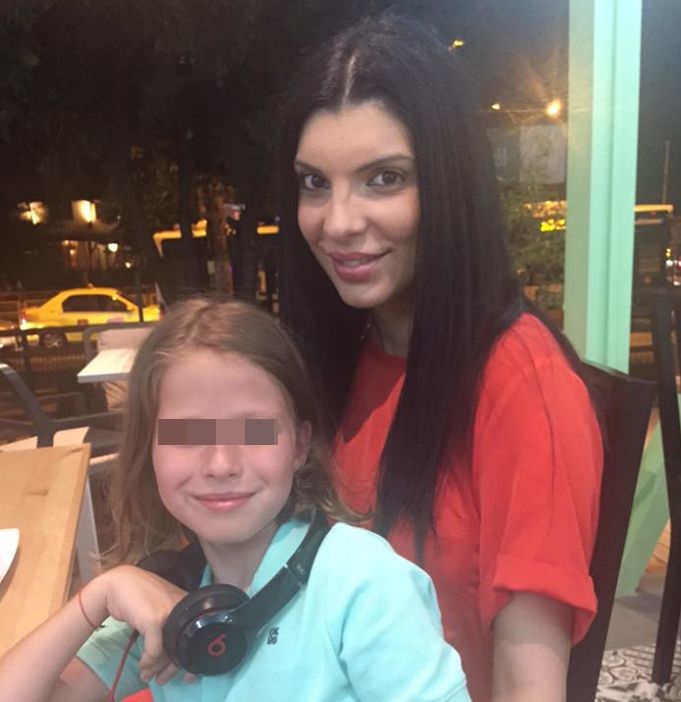 Oboseala se poate citi pe faţa Andreei